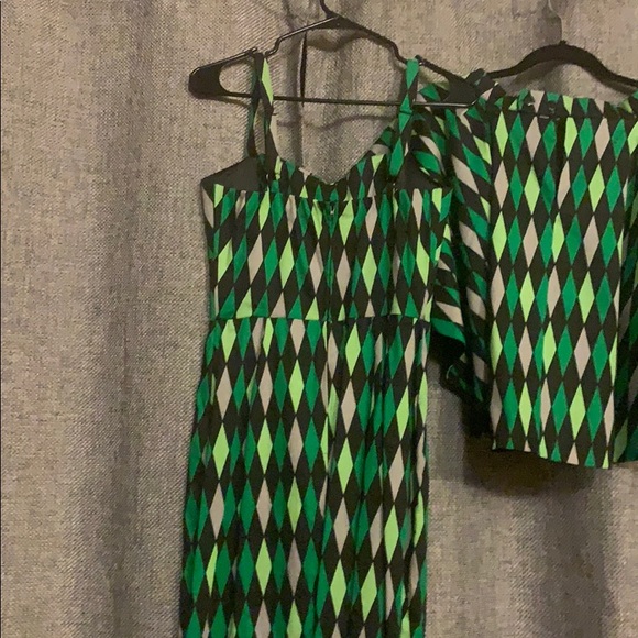 Gloria Green House Harlequin with Removable Peplum - Picture 8 of 10